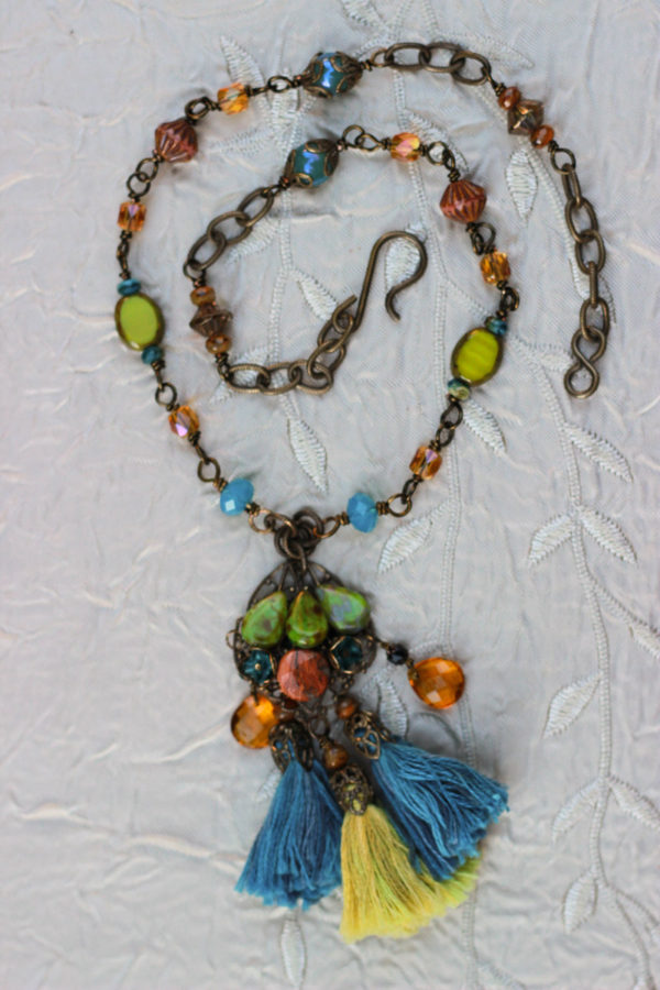 Bohomenian Cotton Tassel Necklace